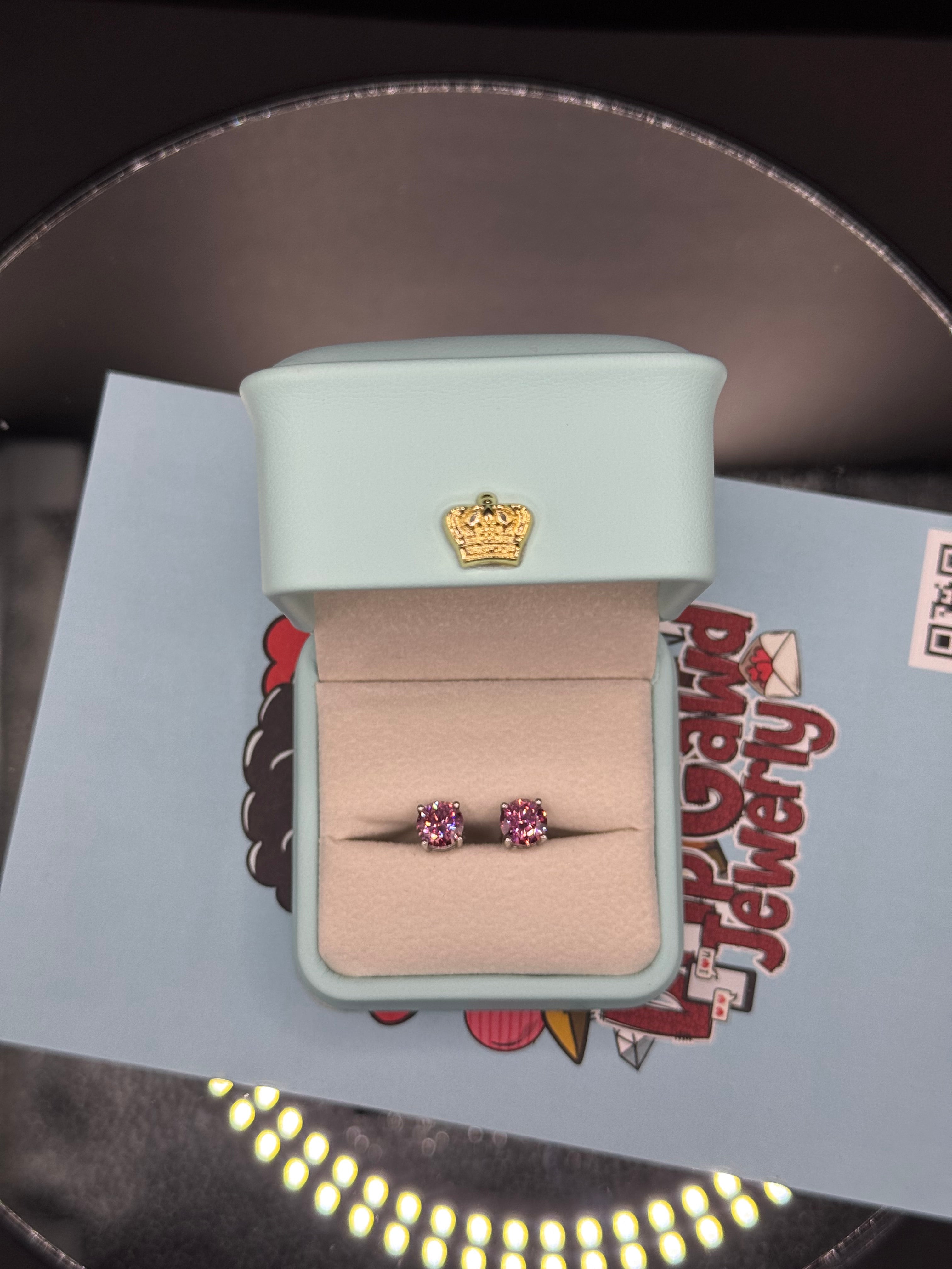 6.5mm Round Cut Moissanite Earrings (Pink)