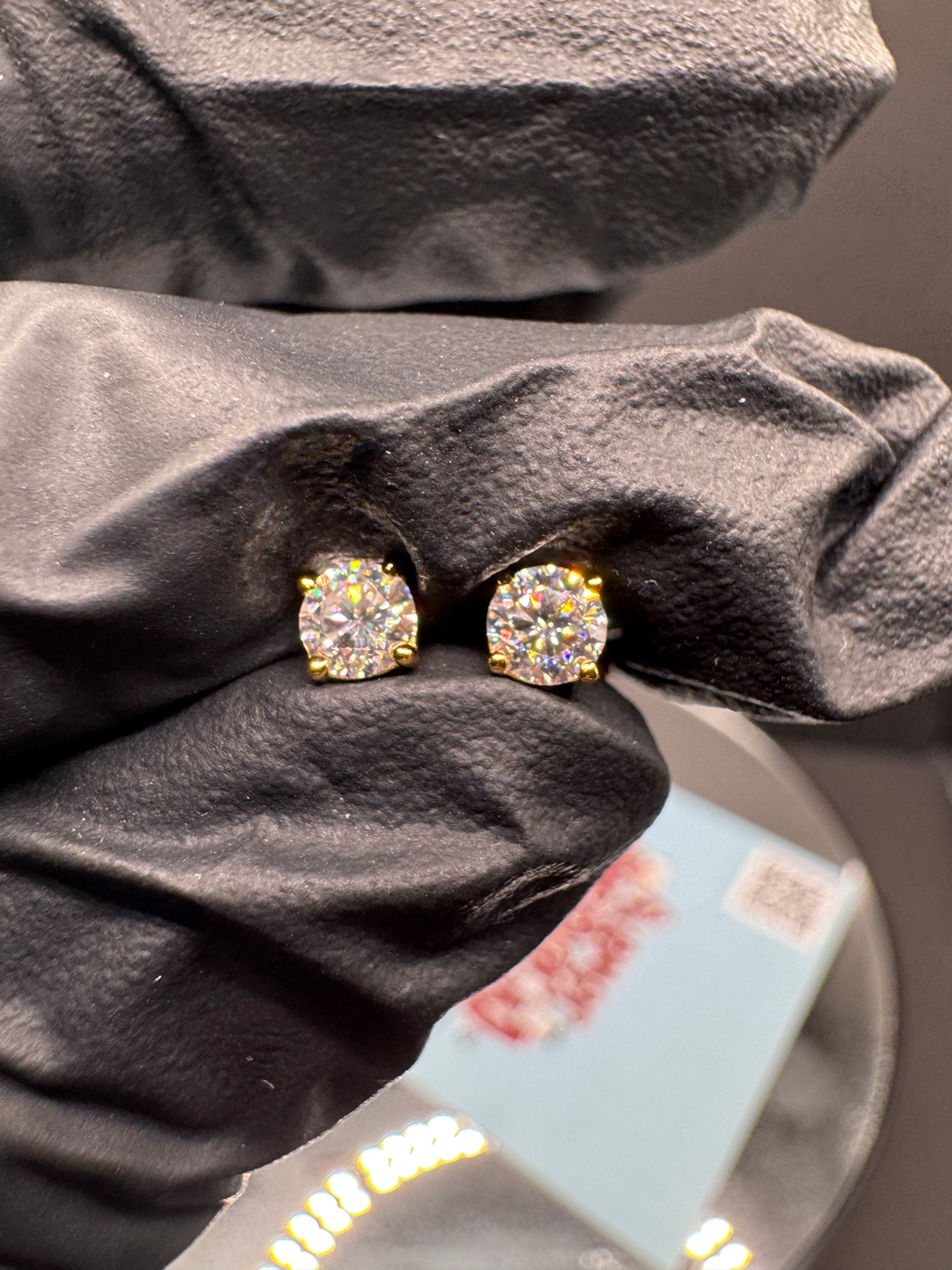 4mm Round Cut Moissanite Earrings