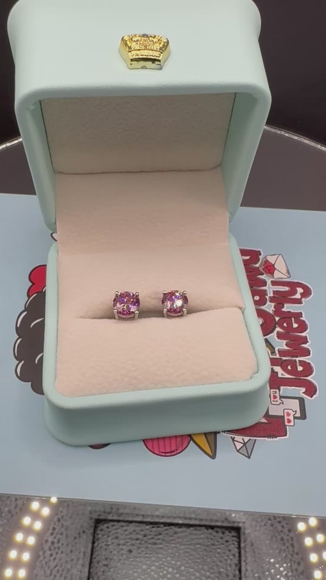6.5mm Round Cut Moissanite Earrings (Pink)